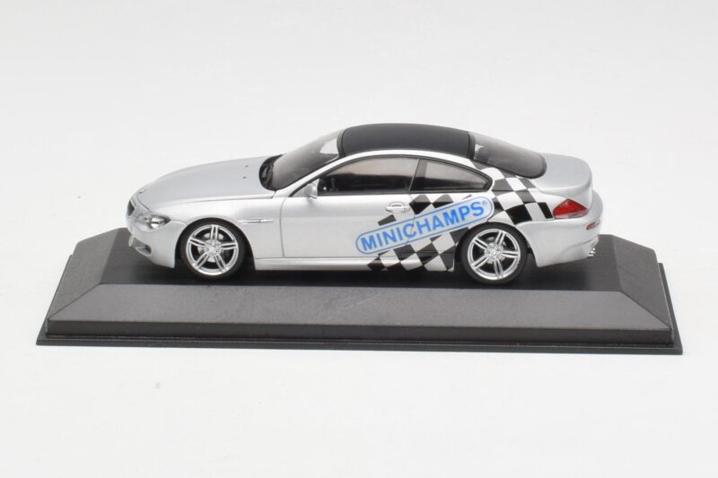 BMW M6 E63 IAA Frankfurt Silver Minichamps 1:43 BMW M6 E63 IAA Frankfurt Silver Minichamps 1:43 M6001 Diecast