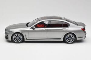 BMW M760i G12 V12 Final Edition Grey GT Spirit 1:18 GT478 Resin - image 3 of 6