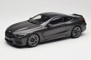 BMW M8 F92 Grey Metallic Minichamps 1:18 110029022 Diecast