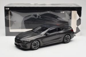 BMW M8 F92 Grey Metallic Minichamps 1:18 110029022 Diecast - image 8 of 8
