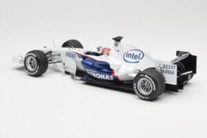 BMW Sauber F1.07 #10 R. Kubica Launch Version 2007 Minichamps 1:18 80430426995 Diecast - image 5 of 7