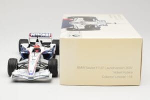 BMW Sauber F1.07 #10 R. Kubica Launch Version 2007 Minichamps 1:18 80430426995 Diecast - image 6 of 7