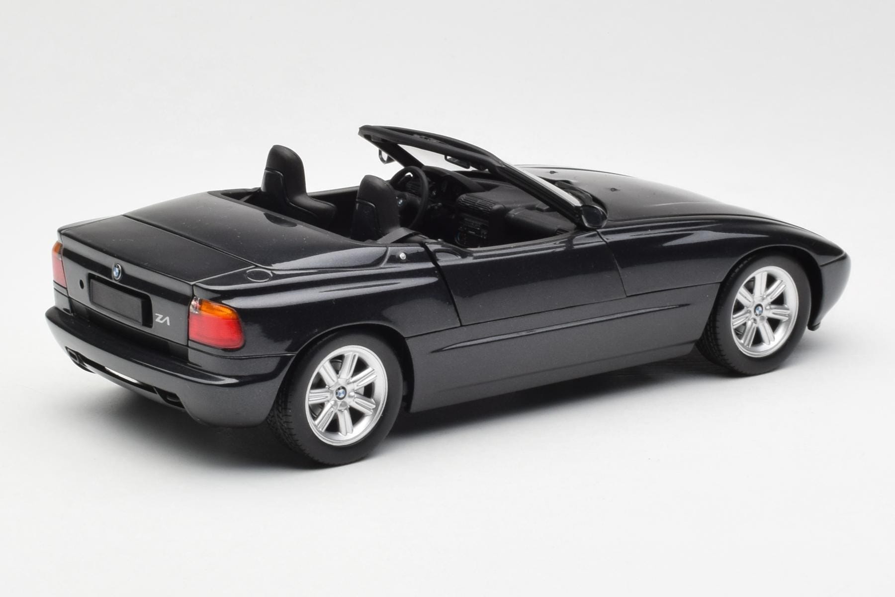 Minichamps BMW Z1 1:18 Black Metallic Diecast Model