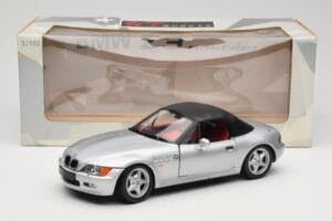 BMW Z3 Roadster 1.8 Silver UT Models 1:18 20404 Diecast - image 8 of 8