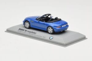 BMW Z3 Roadster 2.8 Blue Minichamps 1:43 BMW003 Diecast - image 3 of 4