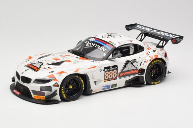 BMW Z4 E89 GT3 #888 Triple Eight Racing L. Mowle / J. Ratcliffe 24 Hours of Spa 2015 Minichamps 1:18 151152388 Diecast
