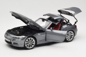 BMW Z4 E89 sDrive 35i Space Grey Metallic Kyosho 1:18 80432147085 Diecast - image 2 of 8