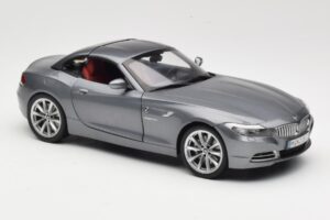 BMW Z4 E89 sDrive 35i Space Grey Metallic Kyosho 1:18 80432147085 Diecast - image 6 of 8