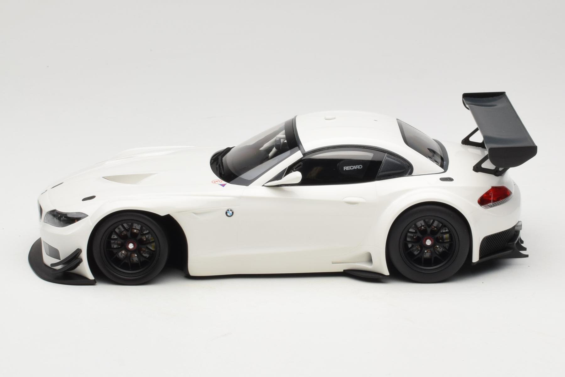 Minichamps BMW Z4 GT3 E89 1:18 White Racer