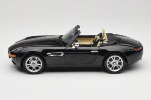BMW Z8 Black Kyosho 1:18 80439411729 Diecast - image 4 of 9