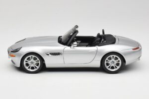 BMW Z8 E52 Cabriolet Silver Kyosho 1:18 80432411551 Diecast - image 4 of 8