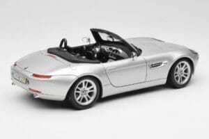 BMW Z8 E52 Titanium Silver Maisto 1:18 536896 Diecast - image 3 of 8