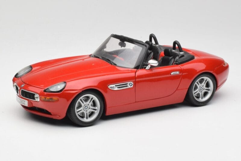BMW Z8 E52 Red Metallic Bburago 1:18 18-12032 Diecast