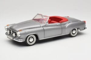 Borgward Isabella Cabriolet Silver Revell 1:18 08411 Diecast