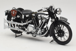 Brough Superior SS 100 T. E. Lawrence Minichamps 1:18 122135500 Diecast - image 4 of 6