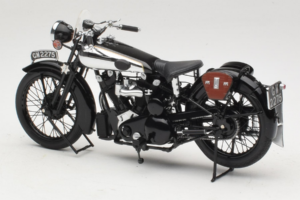 Brough Superior SS 100 T. E. Lawrence Minichamps 1:18 122135500 Diecast - image 5 of 6