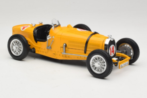 Bugatti Type 59 #14 Grand Prix Orange Bburago 1:18 3012 Diecast - image 4 of 6