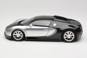 Bugatti Veyron Edition Centenaire Chrome Green Minichamps 1:18 100110852 Diecast - image 4 of 8
