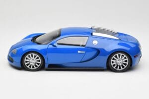 Bugatti Veyron Light Blue Dark Blue Minichamps 1:18 100110821 Diecast - image 4 of 8