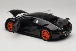 Bugatti Veyron Super Sport Black Metallic Minichamps 1:18 100110842 Diecast - image 5 of 8