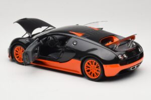Bugatti Veyron Super Sport Top Gear Edition Minichamps 1:18 519101101 Diecast - image 5 of 8