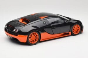 Bugatti Veyron Super Sport World Record Edition Carbon & Orange Minichamps 1:18 100110840 Diecast - image 3 of 8