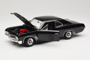 Buick GS 400 Black American Muscle 1:18 33086 Diecast - image 2 of 8