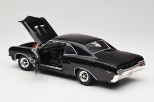 Buick GS 400 Black American Muscle 1:18 33086 Diecast - image 5 of 8