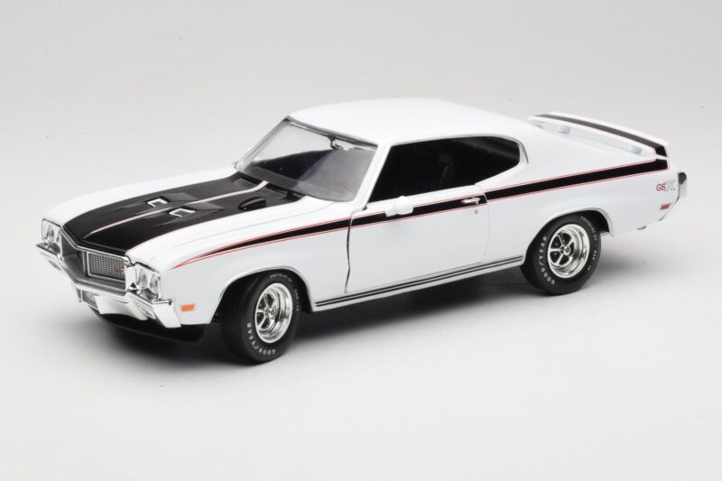 Buick GSX White American Muscle 1:18 AMM1322/06 Diecast
