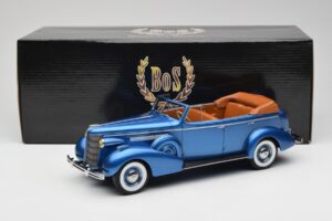 Buick Roadmaster 80-C Four Door Phaeton Blue Metallic BoS Models 1:18 BOS372 Resin - image 6 of 6