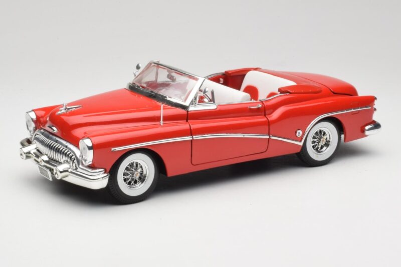 Buick Skylark Red Motormax 1:18 411393-M1 Diecast