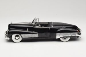 Buick Y-Job Black Anson 1:18 30409 Diecast - image 4 of 8