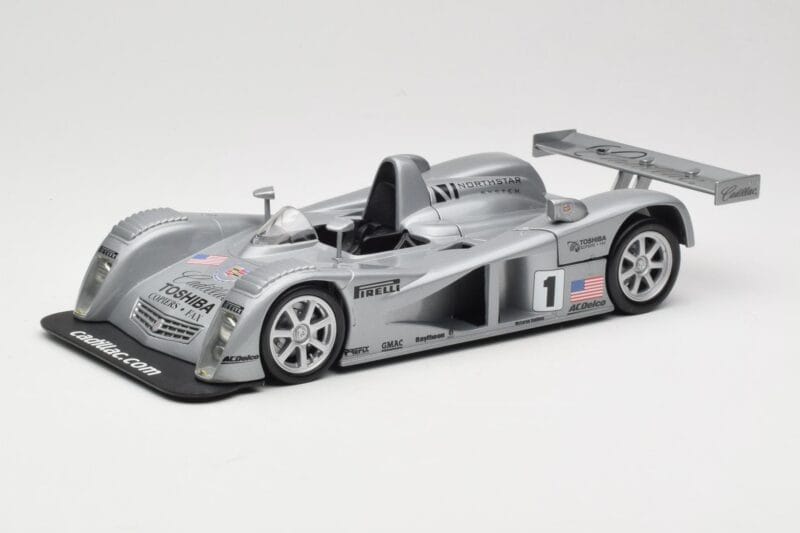 Cadillac Northstar LMP #1 24 Hours of Le Mans 2000 Hot Wheels 1:18 29225 Diecast
