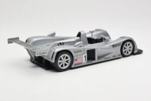 Cadillac Northstar LMP #1 24 Hours of Le Mans 2000 Hot Wheels 1:18 29225 Diecast - image 3 of 8