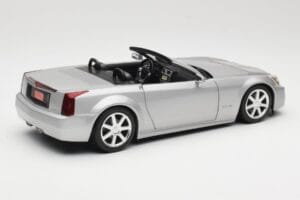 Cadillac XLR Cabrio Silver Hot Wheels 1:18 53838 Diecast - image 3 of 8