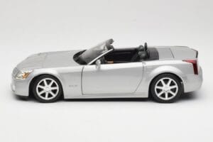 Cadillac XLR Cabrio Silver Hot Wheels 1:18 53838 Diecast - image 4 of 8