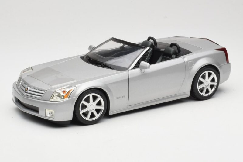 Cadillac XLR Cabrio Silver Hot Wheels 1:18 53838 Diecast