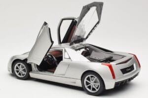 Cadillac Cien Silver Hot Wheels 1:18 57296 Diecast - image 5 of 8