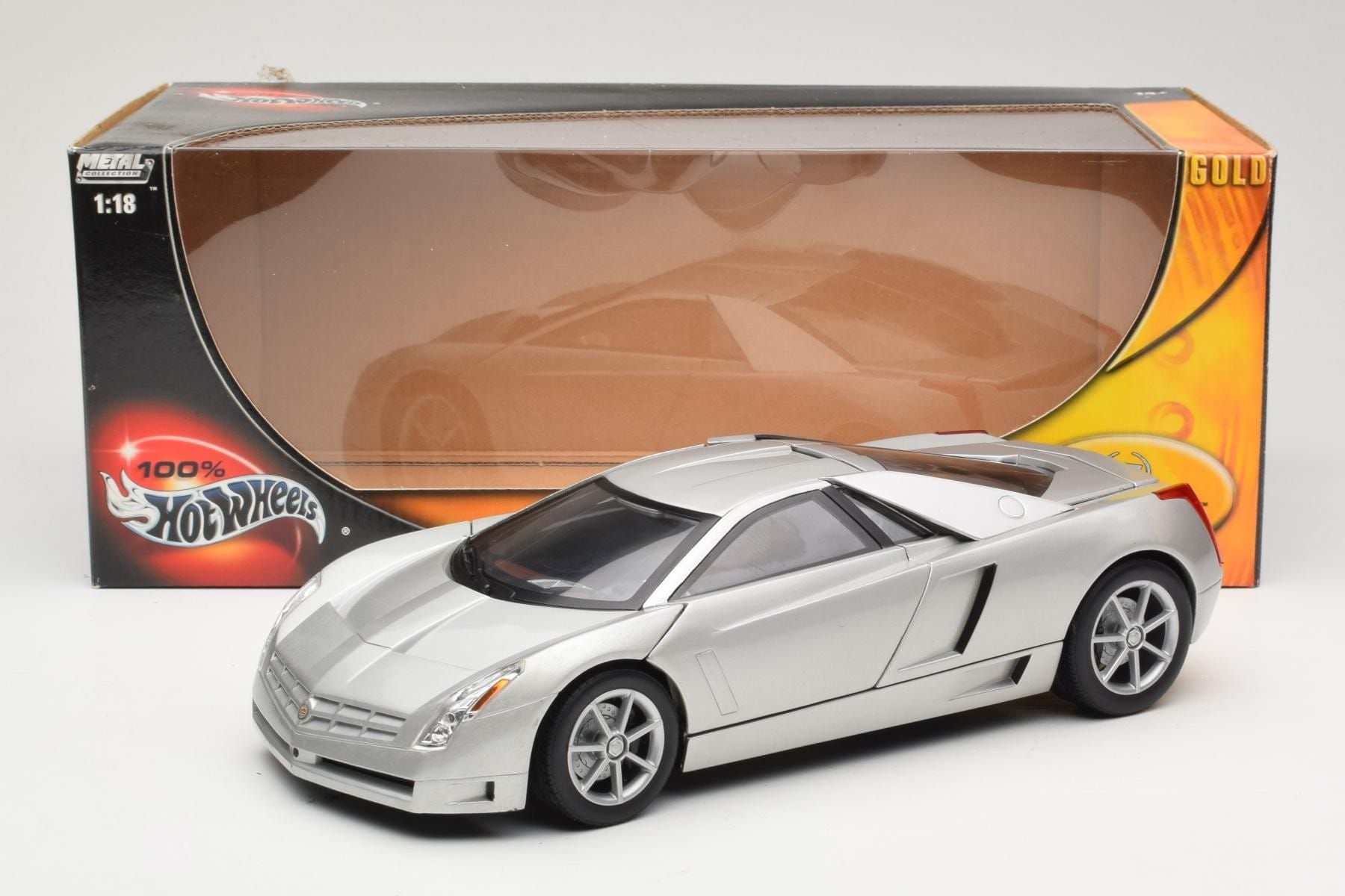 Hot Wheels Cadillac Cien Silver 1:18 Diecast