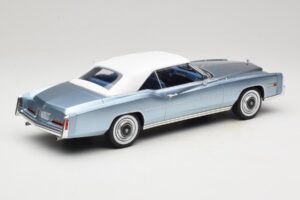 Cadillac Eldorado Convertible Blue MCG 1:18 MCG18472 Diecast - image 3 of 7