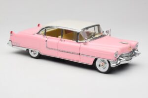 Cadillac Fleetwood Elvis Presley Pink MRC 1:18 LIC1000 Diecast - image 6 of 8