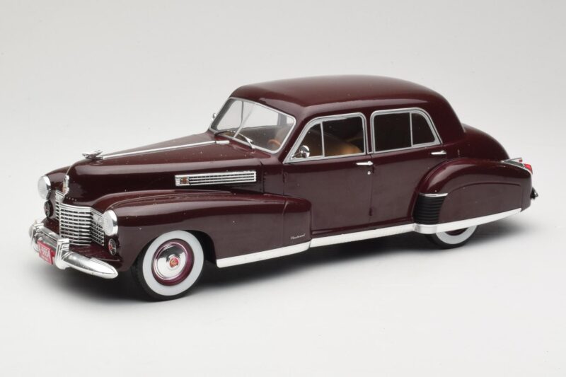 Cadillac Fleetwood 60 Special Sedan Red MCG 1:18 MCG18071 Diecast
