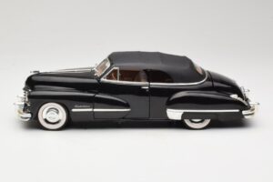 Cadillac Series 62 Black Anson 1:18 30345 Diecast - image 4 of 8