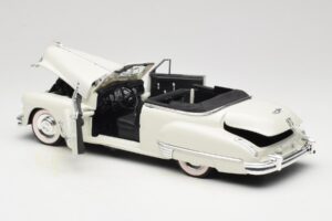 Cadillac Series 62 Convertible White Anson 1:18 30335 Diecast - image 5 of 8