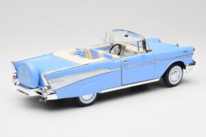 Chevrolet Bel Air Convertible Blue Road Signature 1:18 55/1/0863 Diecast - image 3 of 8