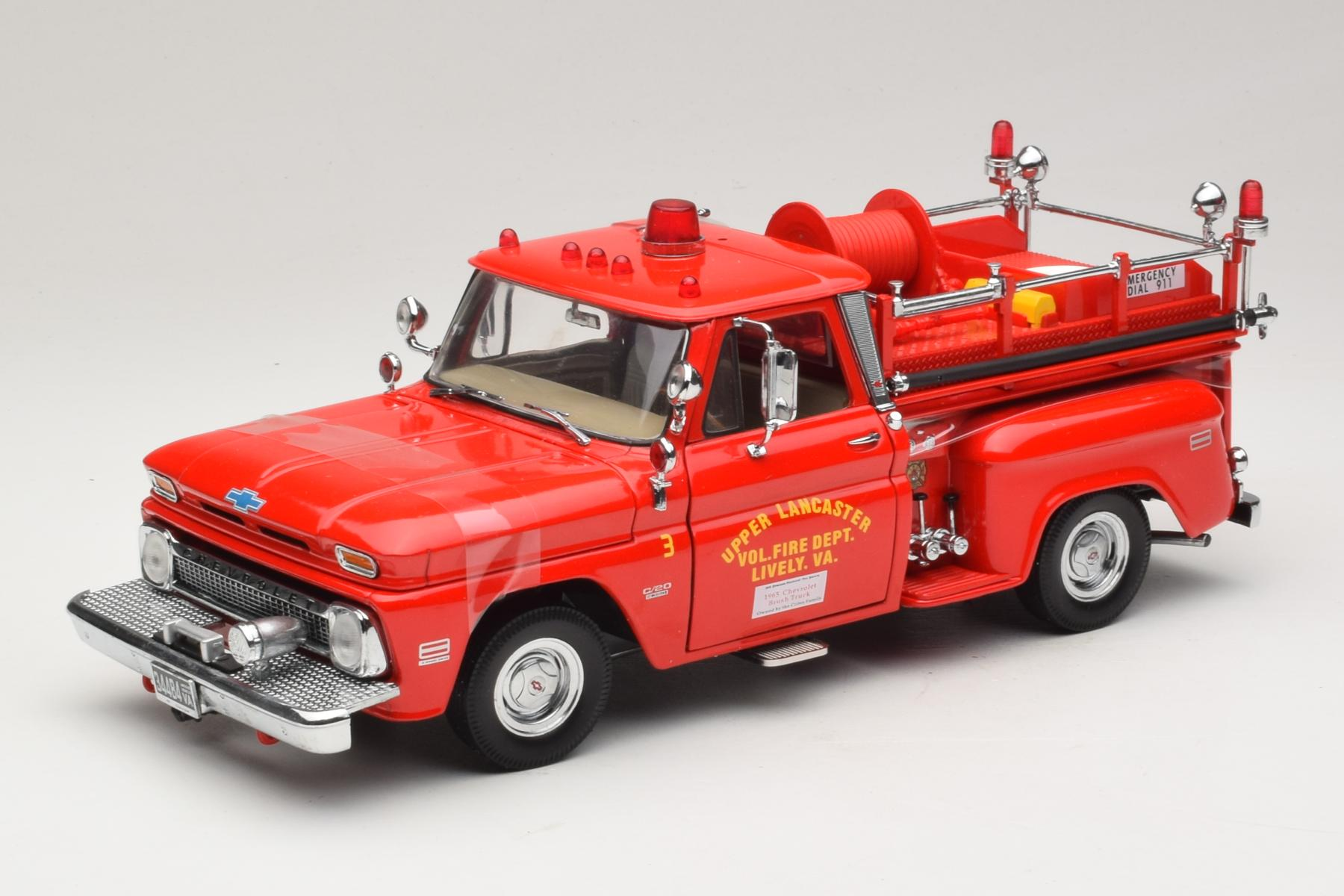 Sun Star Chevrolet C-20 Fire Truck 1:18 Diecast