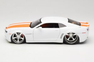 Chevrolet Camaro Concept Tuned White Jada 1:18 63014 Diecast - image 4 of 8