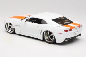 Chevrolet Camaro Concept Tuned White Jada 1:18 63014 Diecast - image 7 of 8