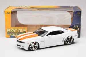 Chevrolet Camaro Concept Tuned White Jada 1:18 63014 Diecast - image 8 of 8