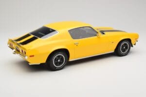 Chevrolet Camaro Z28 RS Daytona Yellow Otto 1:12 G085 Resin - image 2 of 6
